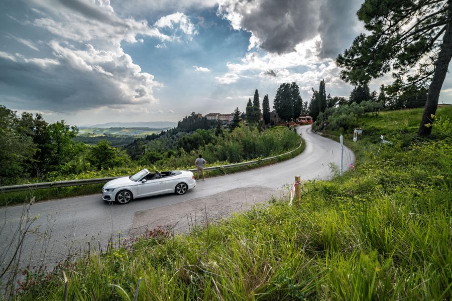  Audi A5 Cabriolet 2.0 TDI Quattro S-Line 2017 года  (WW) (фото 38 из 76)